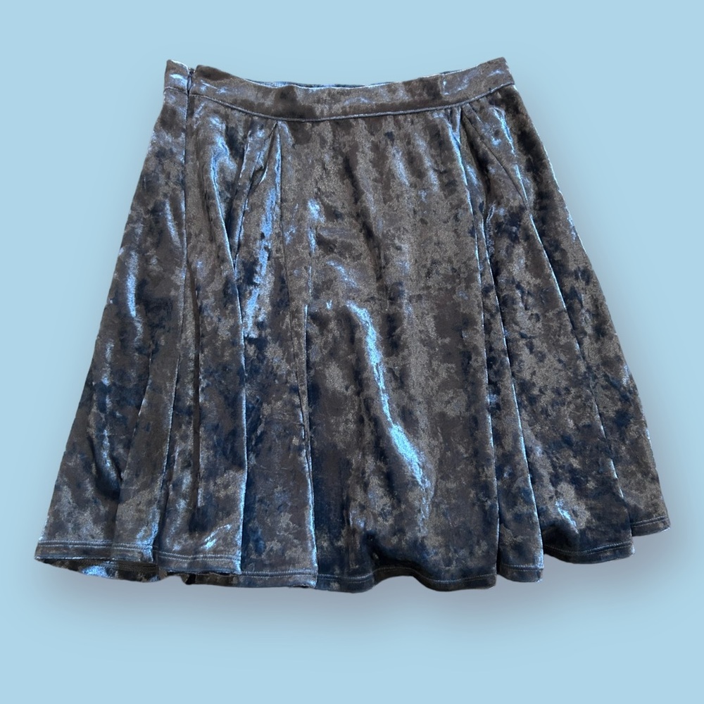 Sadie and Sage Cryshed Velvet Skirt - Size Small